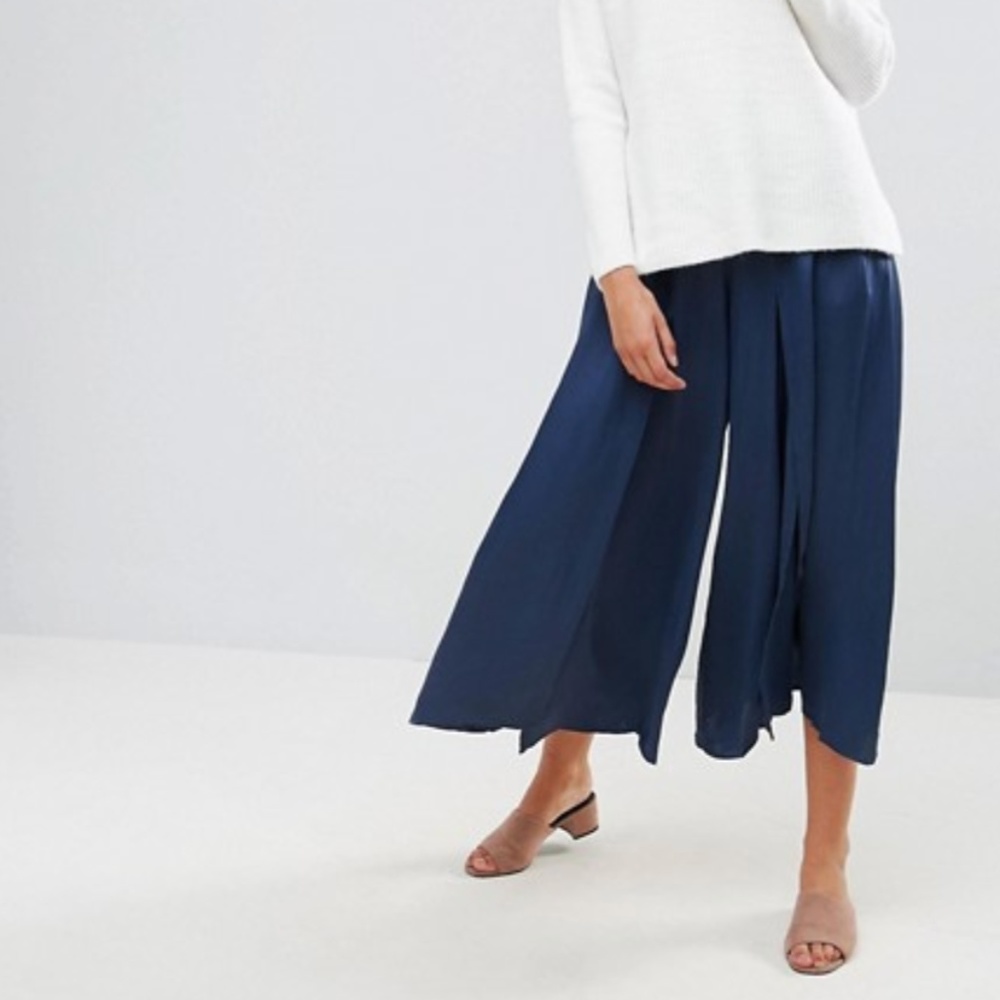 ⭐️LAST CHANCE⭐️ JUST FEMALE beyer pants